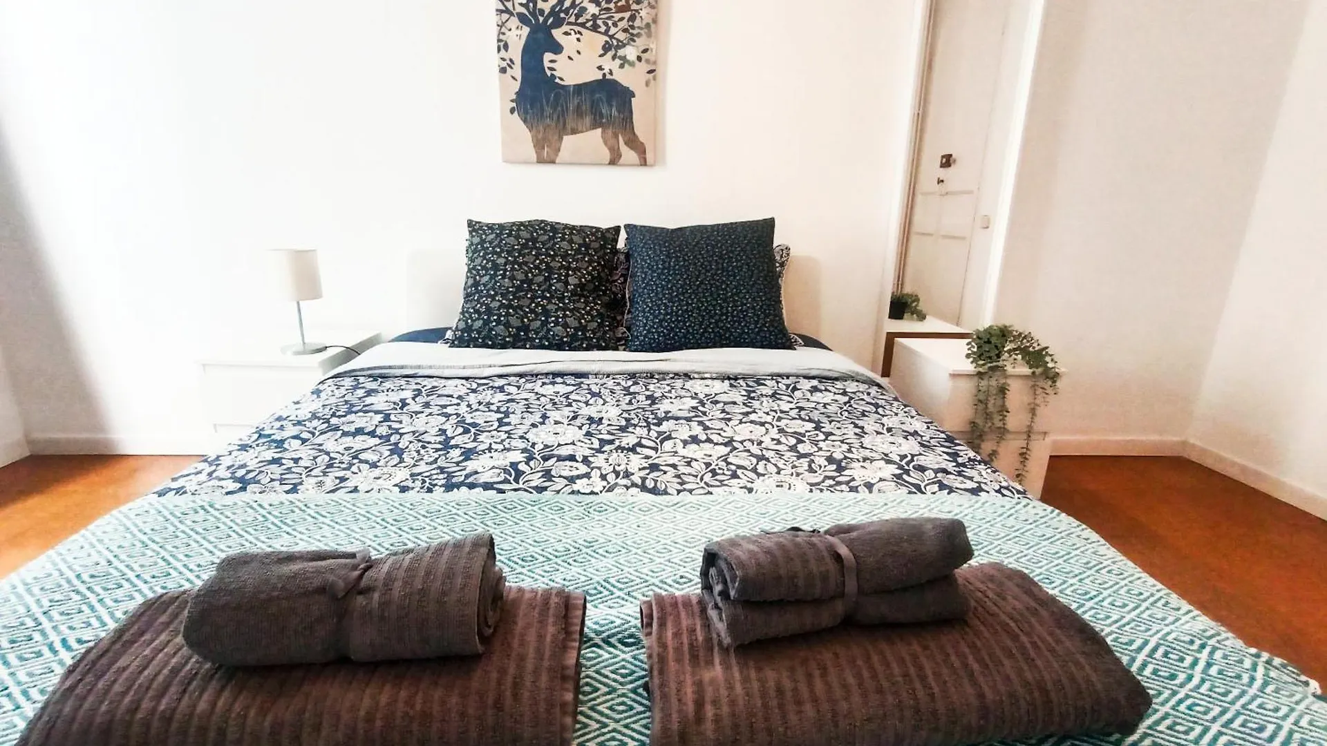 Bcn Private Rooms - Eixample Izquierda Cas Barcelona 0*,  Spain