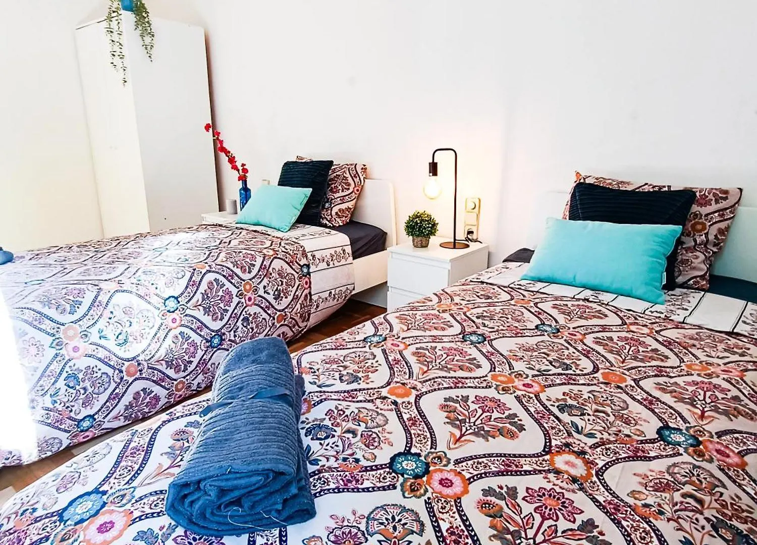 Bcn Private Rooms - Eixample Izquierda Cas Barcelona Hostel
